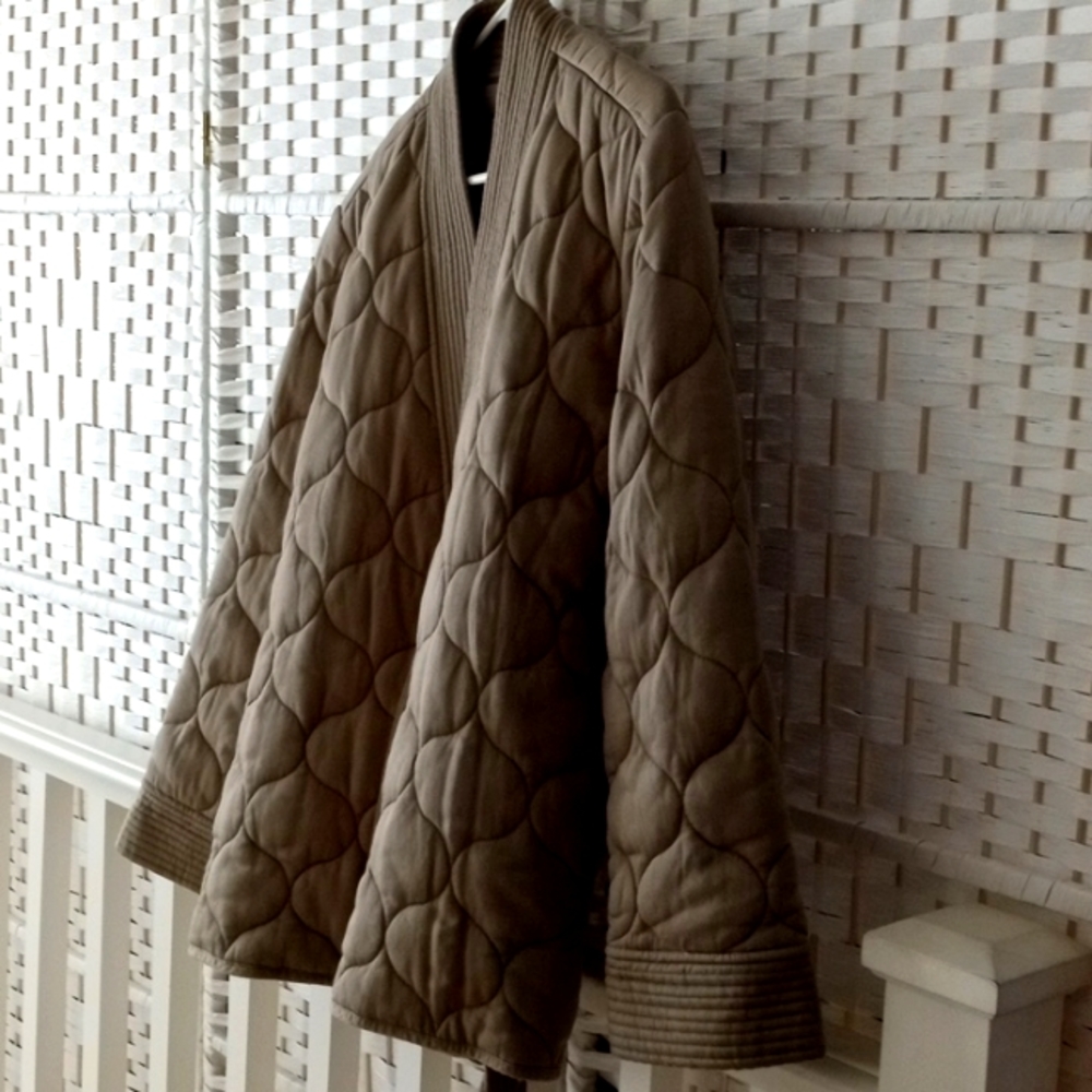 NWT Rails open jacket. Green padded with belt